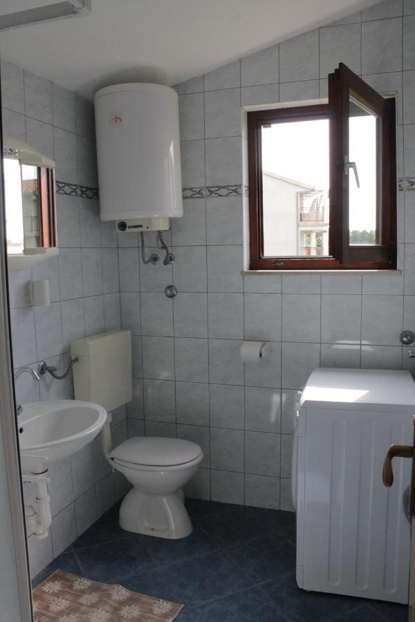 Apartman Gilan Seget Vranjica Habitación foto